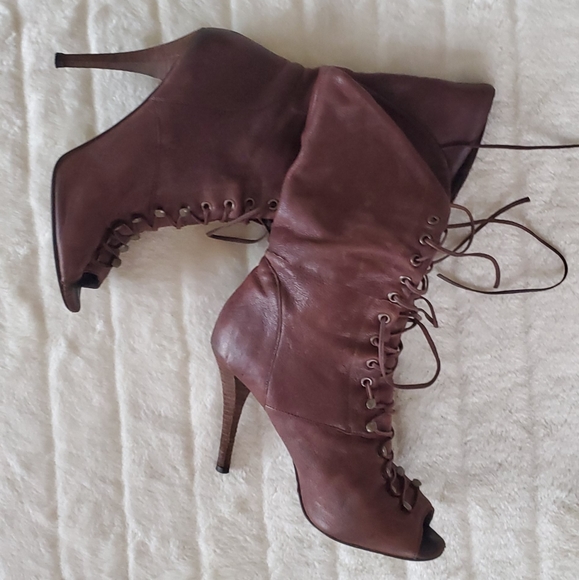 Guess Gwowenson Leather Boots - Picture 4 of 8